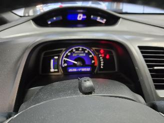 Honda Civic 4DR HYBRID picture 30