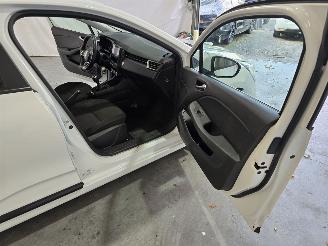 Renault Clio 1.0 TCe Zen picture 14