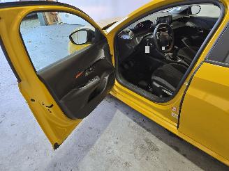 Peugeot 208 1.2 PureTech Active picture 21