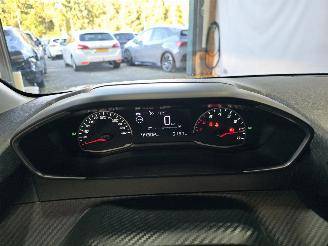 Peugeot 208 1.2 PureTech Active picture 23
