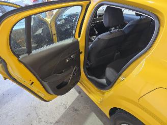 Peugeot 208 1.2 PureTech Active picture 20