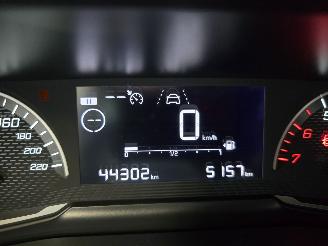 Peugeot 208 1.2 PureTech Active picture 22