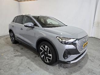damaged passenger cars Audi Q4 40 E-TRON 40 Adv. Ed. 63 kWh 2025/10