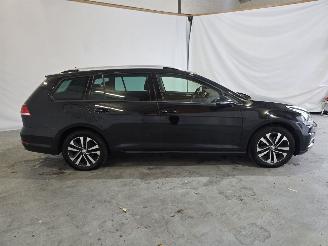 Volkswagen Golf 2.0 TDI HL Bns R picture 8