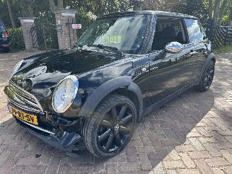 skadebil auto Mini Mini ONE 1.6 peper 2005/9