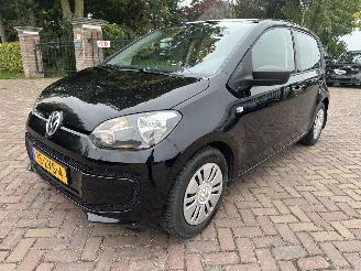 Schadeauto Volkswagen Up! 1.0 take up! BlueM. 2013/2