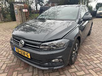 Voiture accidenté Volkswagen Polo 1.0 MPI Comfortline Business 2018/7