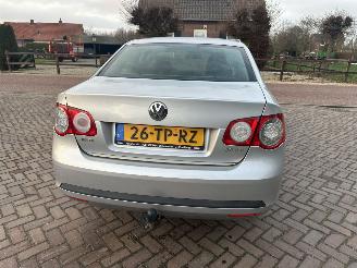 Volkswagen Jetta 2.0 TDI automaat picture 7