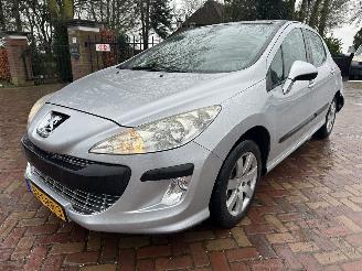 krockskadad bil auto Peugeot 308 1.6 VTi XS 2008/9