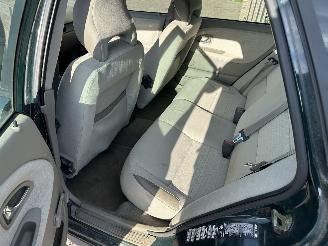 Volvo V-40 1.8 automaat picture 10