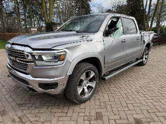 skadebil motor Dodge Ram 1500 LARAMIE 4X4 pano/luchtvering 2020/5