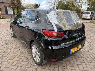 Renault Clio 0.9 TCe Eco2 Limited picture 8