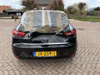 Renault Clio 0.9 TCe Eco2 Limited picture 7