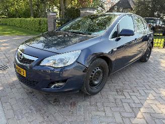 Avarii autoturisme Opel Astra 1.4 Turbo Cosmo 2010/4