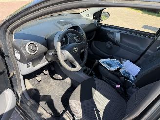 Toyota Aygo 1.0-12V picture 13