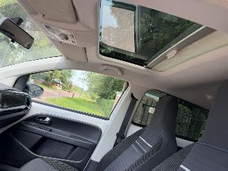 Volkswagen Up! 1.0 high up! BlueM. picture 12