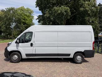 skadebil bedrijf Opel Movano 2.2D 140 pk L3H2 2023/5