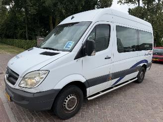 skadebil auto Mercedes Sprinter 311 2.2 CDI 366 rolstoellift 9 persoons 2010/11
