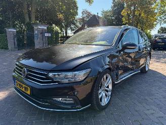 Schadeauto Volkswagen Passat Variant 1.5 TSI Business 2020/7