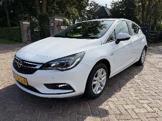 škoda osobní automobily Opel Astra 1.0 Online Edition 2018/1