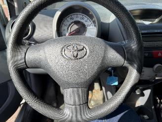 Toyota Aygo 1.0-12V Comfort picture 14