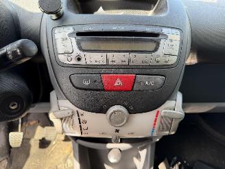 Toyota Aygo 1.0-12V Comfort picture 9