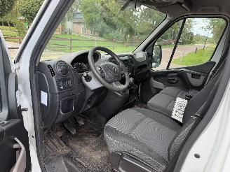 Renault Master T35 2.3 dCi L2H3 picture 11