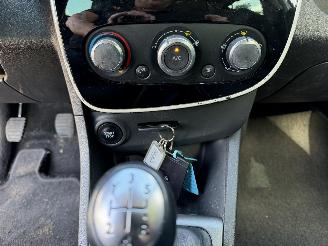 Renault Clio 0.9 TCe ECO Night&Day picture 31