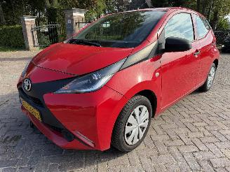 damaged passenger cars Toyota Aygo 1.0 VVT-i x-fun 2017/11