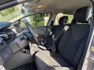 Renault Clio 0.9 EXPRESSION picture 13