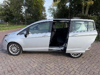 Ford B-Max 1.0 EcoBoost Titanium picture 11