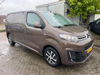 krockskadad bil bedrijf Citroën Jumpy 2.0 hdi airco/navi/camera 2017/2