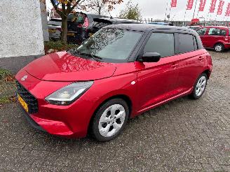 Vaurioauto  passenger cars Suzuki Swift 1.2 hybrid automaat 2025/3
