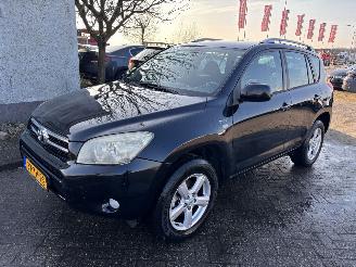 Schadeauto Toyota Rav-4 2.0 vvti 4x4 2006/9