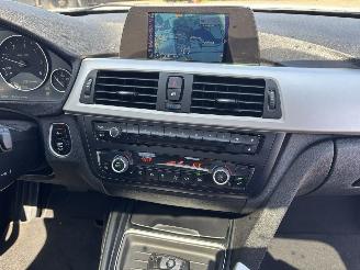 BMW 3-serie 320d clima picture 9