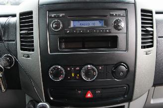 Volkswagen Crafter 2.5 TDi Automaat Koffer Laadklep Airco Cruise 100KW Euro 4 picture 12