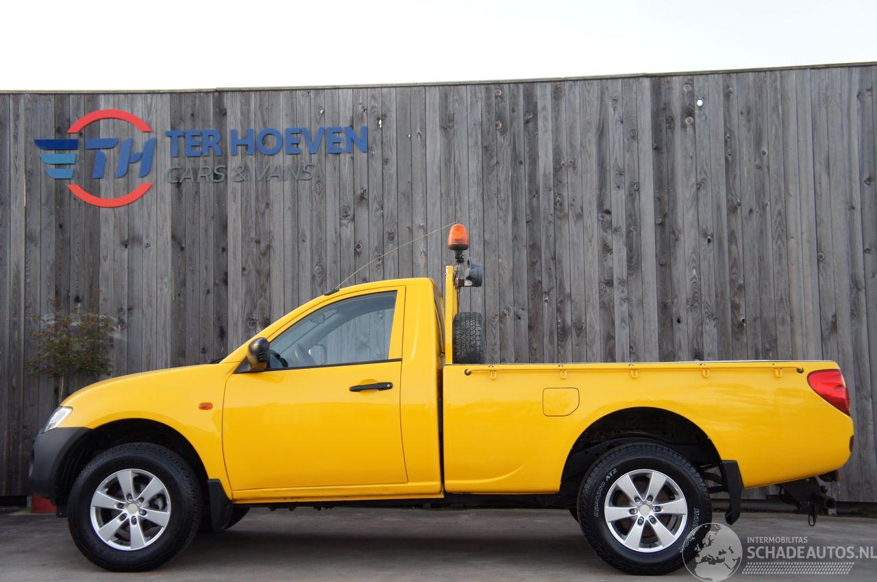 Mitsubishi L-200 2.5 DI-D Single Cab 4X4 2-Persoons Diff Lock 100KW Euro 4