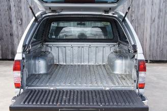 Nissan Navara Pick-Up 2.5 DCi Double Cab 4X4 Trekhaak Airco 98KW picture 8