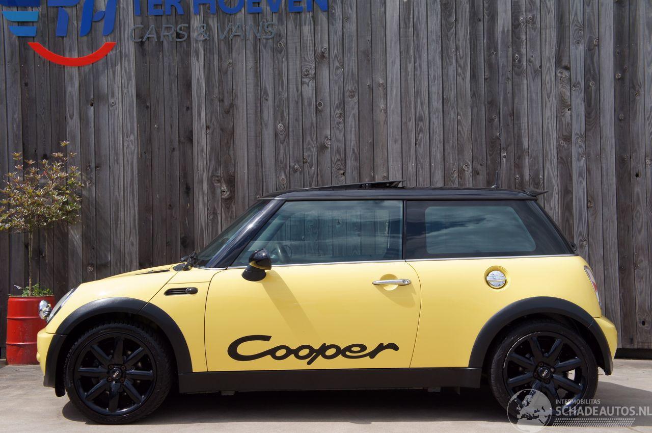 Mini Cooper 1.6 Airco Cruise Pano Stoelverwarming 85KW Euro 4