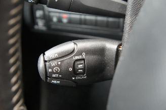 Peugeot 308 SW Active 1.2 Pure Tech Airco Navi Pano Cruise 81KW Euro 6 picture 18