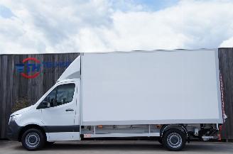 Schadeauto Mercedes Sprinter 315 CDi Koffer Laadklep Airco Navi Cruise 110KW Euro 6 2021/3
