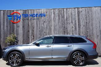 Voiture accidenté Volvo V-90 Cross Country 2.0 D5 AWD Pro Airco Navi LED Trekhaak 173KW Euro 6 2018/8