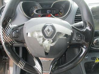 Renault Captur 1.2 Tce Dynamique Aut picture 20