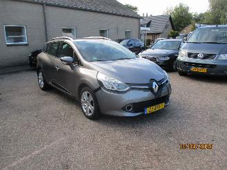 Schadeauto Renault Clio 0.9 TCe Estate 2013/9