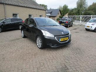 Avarii autoturisme Peugeot 208 1.0 VTi Acces NAP 2014/1