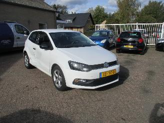 krockskadad bil auto Volkswagen Polo 1.0 EasyLine AIRCO 2014/10
