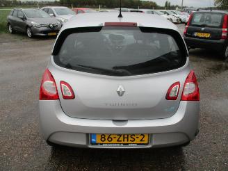 Renault Twingo 1.2-16v Authentique LPG picture 6