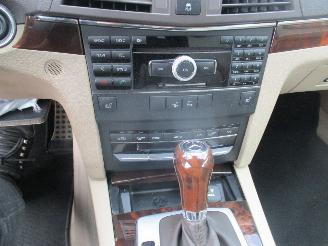 Mercedes E-klasse Coupe CGI Elegance REST bpm 800 EURO !!!! picture 17