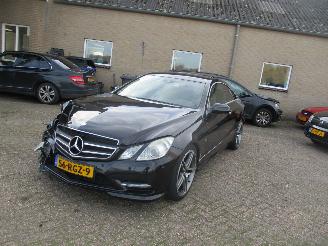 Mercedes E-klasse Coupe CGI Elegance REST bpm 800 EURO !!!! picture 3