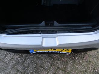 Renault Clio 0.9 TCe Expression 5drs picture 11